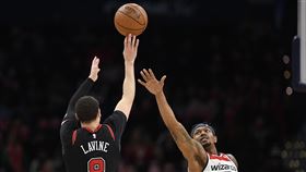 ▲拉文（Zach LaVine）投進8顆三分球攻下41分，球隊還是輸。（圖／美聯社／達志影像）