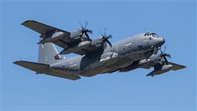 MC-130J
https://www.flickr.com/photos/lynothehammer/47798736882/in/photolist-P7cUJq-2fPP2c9-2g9sNdP-2g5Yvjc-2gVESou-25mrNC6-PefMHg-UbGmyG-PgC1eA-PjMgkR-2g9h8aR-2g9gXet-2eXg7XR-NfJFTy-R59tEe-Wqev3j-2eQ
