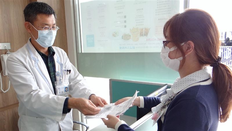 免刷健保卡進醫院　奇美推藥來速窗口