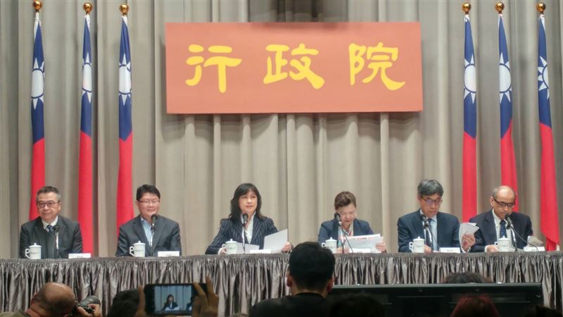 政府徵用口罩、禁止出口延長到4月底