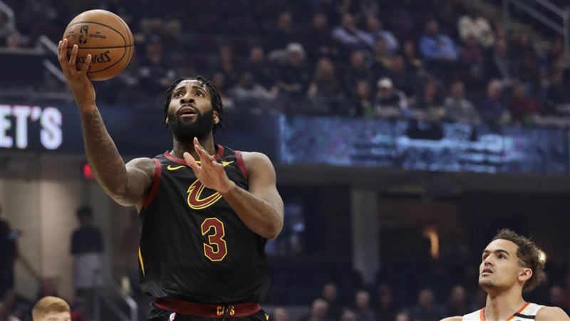 NBA／卓蒙德抓15籃板　轉隊首勝