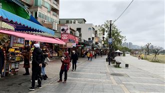 淡水觀光超慘　直擊名店員工比客人多