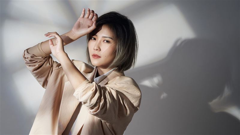 女星搭訕韓國帥哥　靠瞇瞇眼認出是他