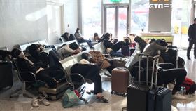 台灣旅客滯留菲律賓機場，登機口畫面。（圖／旅客提供）
