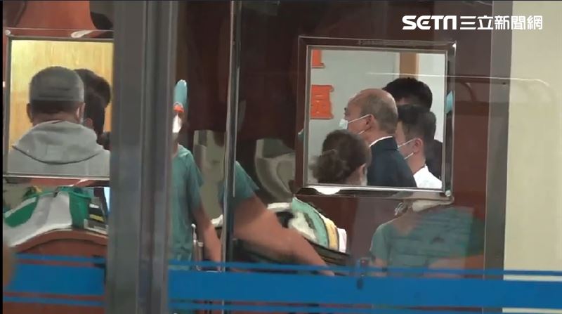 消防員1死4傷　韓國瑜深夜赴急診室