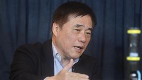 郝龍斌接受飛碟電台專訪國民黨主席候選人、前台北市長郝龍斌14日在台北接受飛碟電台專訪，暢談參選黨主席的理念及對黨務改革的想法。中央社記者張皓安攝  109年2月14日