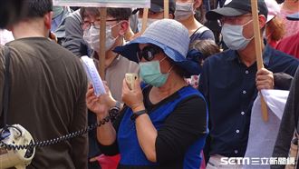 盼武漢包機　阿嬤哭喊：小孫女有癲癇