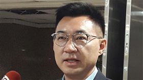 目前心裡想的  江啟臣：黨務改革與鄉親付託參選國民黨主席的立委江啟臣14日受訪表示，對於目前黨內進行的主席、中常委選舉，希望一切依照黨內民主規定走，選完了就要趕快就定位，把政見想法溝通落實。中央社記者范正祥攝 109年2月14日