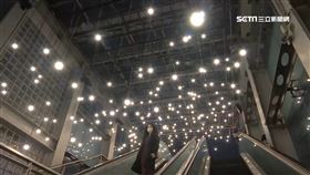 都市中找回記憶 線性光束串招牌重現中華商場