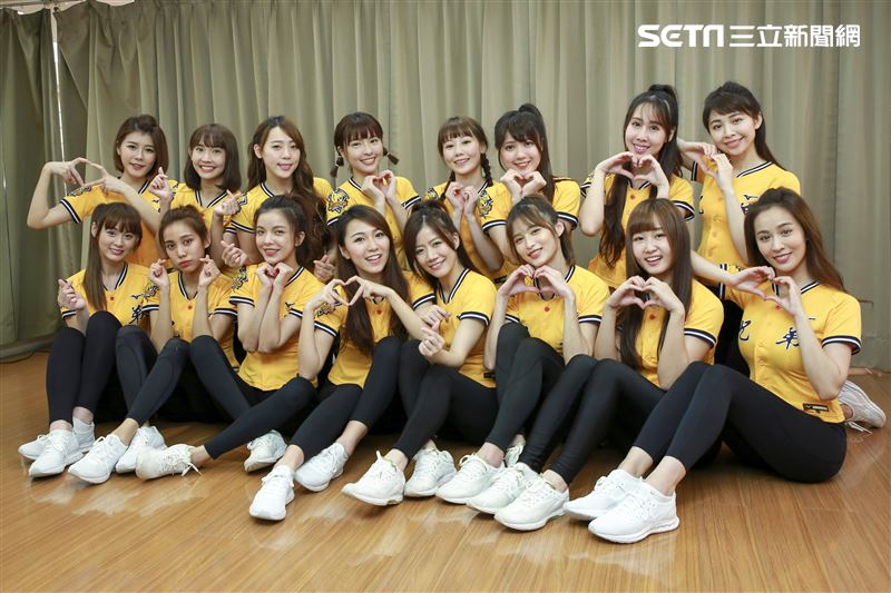 中信兄弟啦啦隊passion sisters春訓採訪。（圖／記者林士傑攝影）