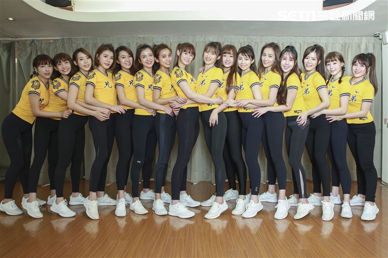 中信兄弟啦啦隊passion sisters春訓採訪。（圖／記者林士傑攝影）