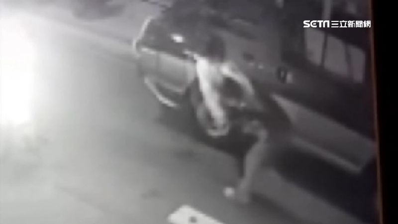 酒駕男撞警　退休警兒熱心幫逮人