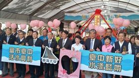 行政院環境保護署蔡鴻德副署長參加東大溪水環境改善計畫開工典禮合影（圖／行政院環境保護署）