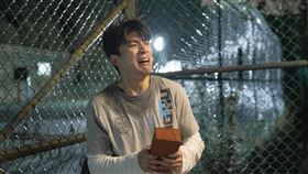 林哲熹挑戰演出恐怖片　詮釋花心學長　男星林哲熹在電影「女鬼橋」中飾演一名優柔寡斷的「學長」，在新舊感情間遊走，險釀感情危機，不過林哲熹也透露，他其實很怕看恐怖片，演出「女鬼橋」是想嘗試全新挑戰。（傳影互動提供）中央社記者洪健倫傳真　109年2月14日