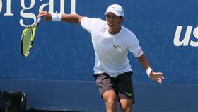 莊吉生苦戰3盤敗陣  無緣美網會內賽台灣選手莊吉生（圖）闖進美國網球公開賽會外賽第2輪，美東時間22日以4比6、7比5、5比7不敵捷克選手維塞利，無緣晉級會內賽。中央社記者尹俊傑紐約攝  108年8月23日