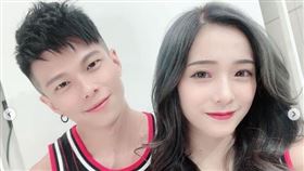 閃亮亮與黃包包曾經愛的轟轟烈烈。（圖／翻攝自黃包包、閃亮亮IG）