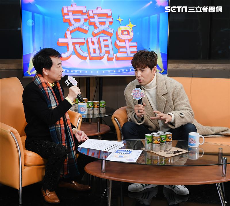 炮仔聲余秉諺安安大明星。（記者邱榮吉/攝影）