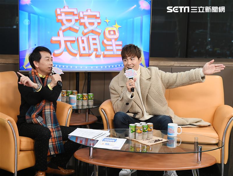 炮仔聲余秉諺安安大明星。（記者邱榮吉/攝影）