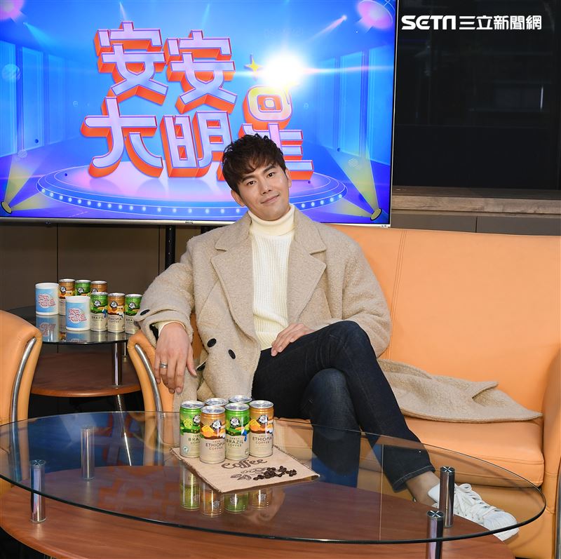 炮仔聲余秉諺安安大明星。（記者邱榮吉/攝影）