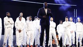 ▲魔術強森在明星賽前致詞悼念布萊恩。（圖／美聯社／達志影像）