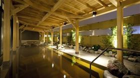 TripPlus／在新千歲機場內泡「天然溫泉」？！