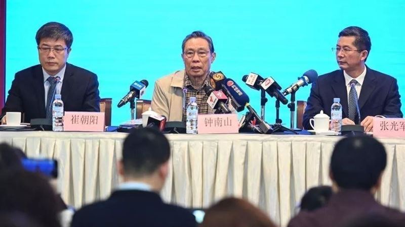 鍾南山看疫情：峰值將現　降溫還得等