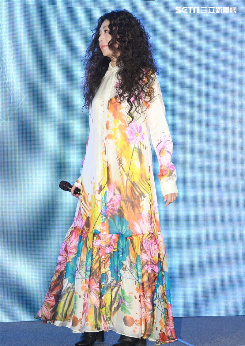 萬芳30台北小巨蛋演唱會售票暨加盟何樂音樂記者會。（記者邱榮吉/攝影）