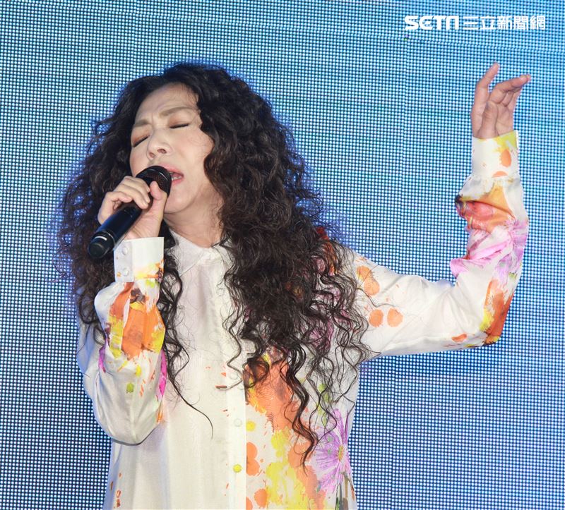 萬芳30台北小巨蛋演唱會售票暨加盟何樂音樂記者會。（記者邱榮吉/攝影）