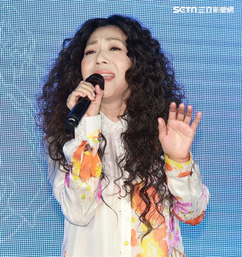 萬芳30台北小巨蛋演唱會售票暨加盟何樂音樂記者會。（記者邱榮吉/攝影）