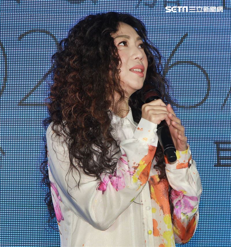 萬芳30台北小巨蛋演唱會售票暨加盟何樂音樂記者會。（記者邱榮吉/攝影）