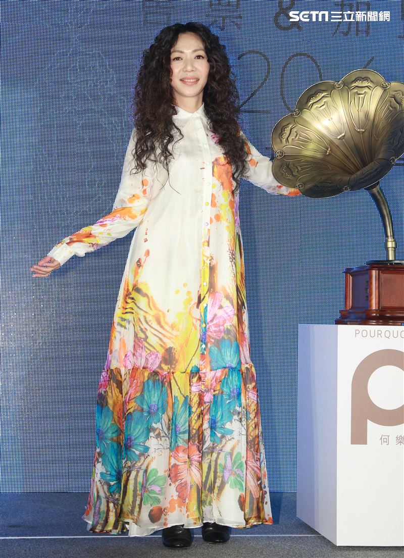 萬芳30台北小巨蛋演唱會售票暨加盟何樂音樂記者會。（記者邱榮吉/攝影）