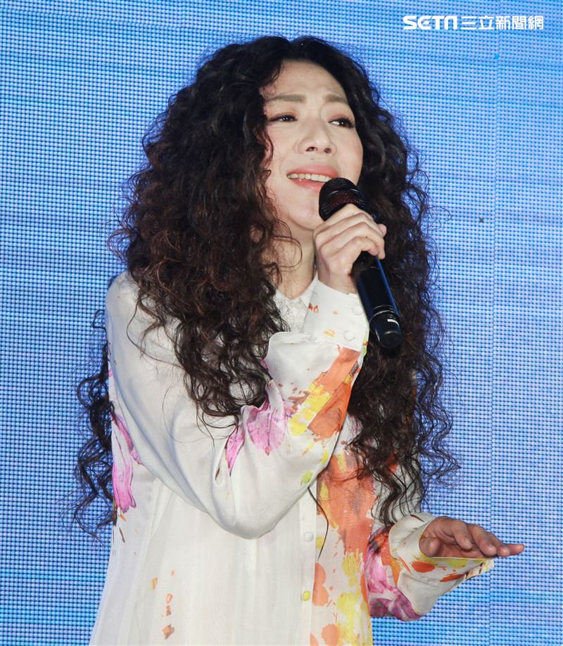 萬芳30台北小巨蛋演唱會售票暨加盟何樂音樂記者會。（記者邱榮吉/攝影）