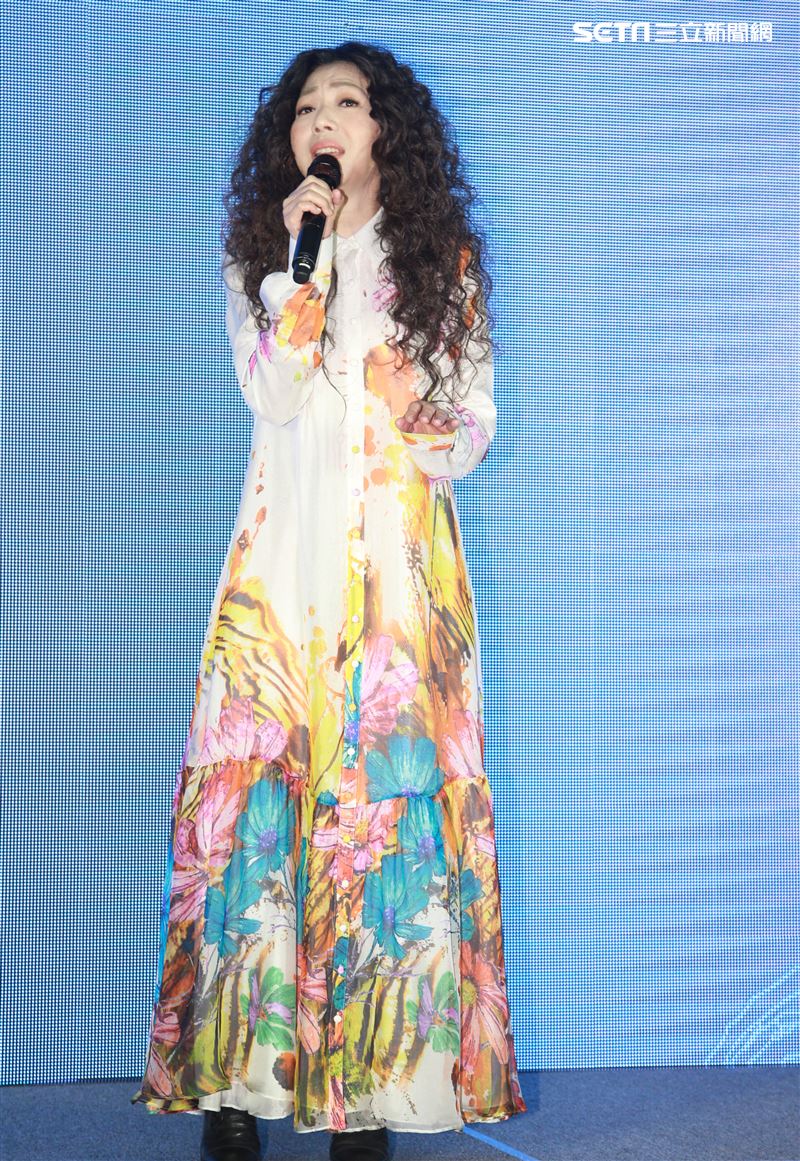 萬芳30台北小巨蛋演唱會售票暨加盟何樂音樂記者會。（記者邱榮吉/攝影）