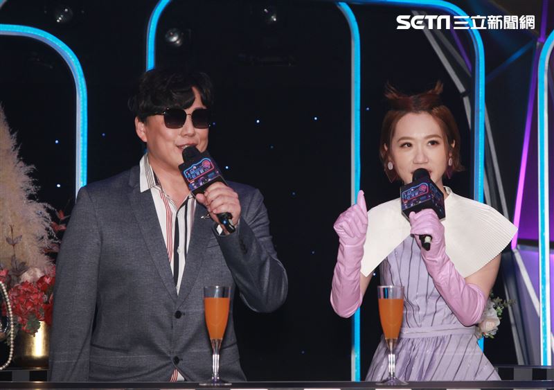 蕭煌奇、LULU主持華視全新台語歌唱綜藝「上奅台灣歌」開播記者會。（記者邱榮吉/攝影）