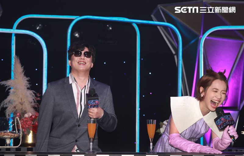 蕭煌奇、LULU主持華視全新台語歌唱綜藝「上奅台灣歌」開播記者會。（記者邱榮吉/攝影）