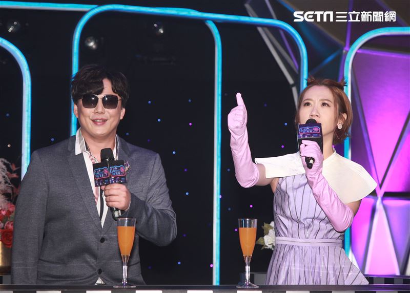 蕭煌奇、LULU主持華視全新台語歌唱綜藝「上奅台灣歌」開播記者會。（記者邱榮吉/攝影）