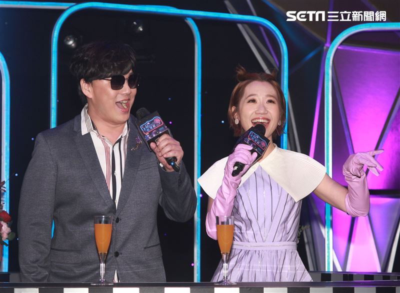 蕭煌奇、LULU主持華視全新台語歌唱綜藝「上奅台灣歌」開播記者會。（記者邱榮吉/攝影）