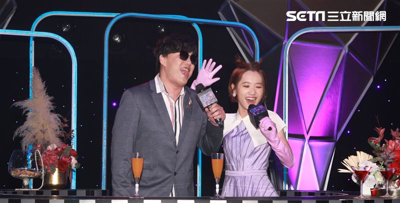 蕭煌奇、LULU主持華視全新台語歌唱綜藝「上奅台灣歌」開播記者會。（記者邱榮吉/攝影）