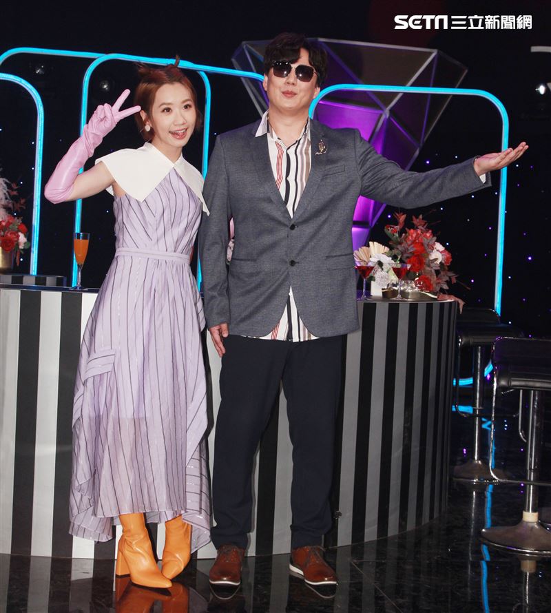 蕭煌奇、LULU主持華視全新台語歌唱綜藝「上奅台灣歌」開播記者會。（記者邱榮吉/攝影）