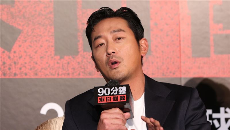 《與神》河正宇染毒！多次注射牛奶針