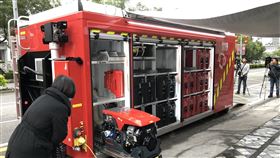 全國唯一勾拉臂式裝備器材車花蓮亮相花蓮縣政府向中央爭取逾千萬元經費，向奧地利消防車輛製造商購買，也是全國唯一，全車在國外打造的勾拉臂式裝備器材車。（花蓮縣消防局提供）中央社記者張祈傳真　109年2月18日