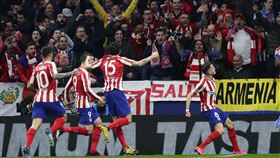 ▲尼格斯（右）為馬競進球。（圖／美聯社／達志影像）