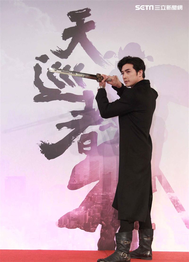 賀軍翔演出三立新華劇「天巡者」飾演驅魔真君鍾馗（鍾正南）。（記者邱榮吉/攝影）