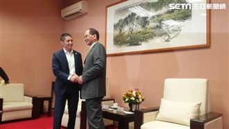 搶修憲頭香？吳怡農：樂見黨團有共識