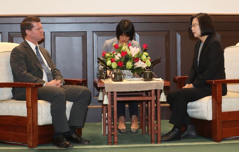 接見薛瑞福　蔡：感謝協助軍售案