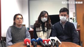 男嬰父母表示無法接受檢方以業務過失致死罪起訴保母。（圖／記者楊忠翰攝影）