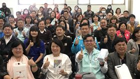 嘉義市開學防疫　黃敏惠：重要的是要能落實嘉義市政府20日在南興國中舉辦「本市各國中小學因應中國大陸新型冠狀病毒肺炎防疫工作第二次會議」，市長黃敏惠（前左2）表示，防疫作戰策略、防疫SOP等絕不只是口號，更重要的是要能落實。中央社記者姜宜菁攝　109年2月20日