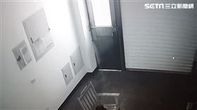 千萬裝修家中卻成瀑布　業者還嗆「不多給錢拆你全家！」。（圖／住宅消保會提供）