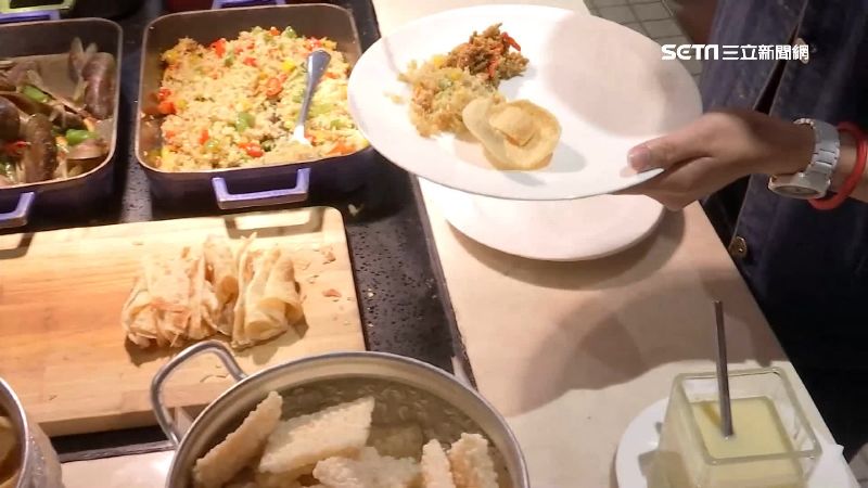 學生吃到飽出奧步「多吃30分鐘」