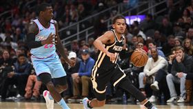 ▲楊恩（Trae Young）攻下生涯新高50分，老鷹擊敗熱火。（圖／美聯社／達志影像）